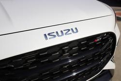 2026 Isuzu MU-X X-TERRAIN