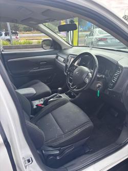 2015 Mitsubishi Outlander LS