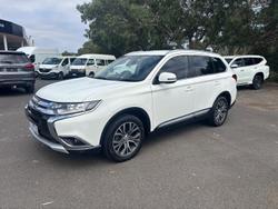 2015 Mitsubishi Outlander LS