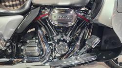 2019 HARLEY-DAVIDSON FLHXSE CVO STREET GLIDE