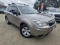 2014 Subaru Forester 2.5i
