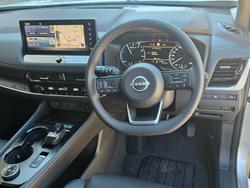 2025 Nissan X-TRAIL ST-L e-POWER