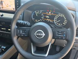 2025 Nissan X-TRAIL ST-L e-POWER