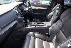 2020 Volvo XC90 T6 R-Design