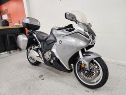 2010 Honda VFR1200F Silver
