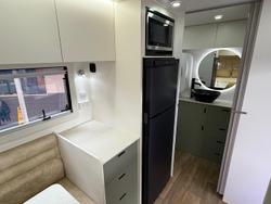 2025 Urban Caravans Skt Signature