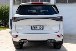 2025 Isuzu MU-X LS-T