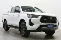 2025 Toyota Hilux SR