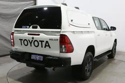 2025 Toyota Hilux SR