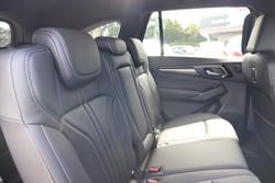 2025 Isuzu MU-X LS-T