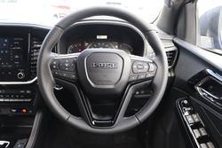 2025 Isuzu MU-X LS-T