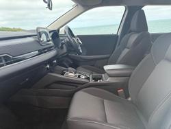 2024 Mitsubishi Outlander ES