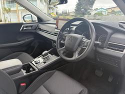 2024 Mitsubishi Outlander ES