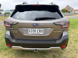 2022 Subaru Outback AWD Touring