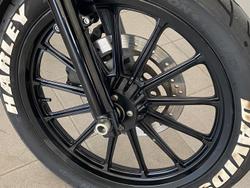 2009 Harley-Davidson Iron 883 (XL883N) Sportster Black