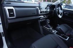 2025 Mitsubishi Triton GLS