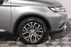 2017 Mitsubishi Outlander ES