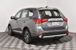 2017 Mitsubishi Outlander ES