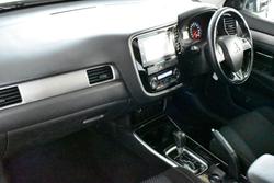 2017 Mitsubishi Outlander ES