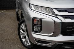 2024 Mitsubishi ASX ES