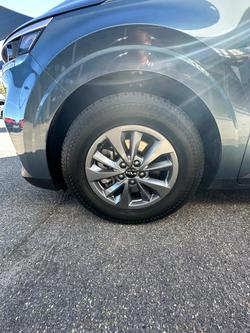 2023 Kia Carnival S