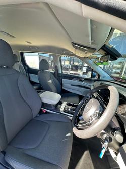 2023 Kia Carnival S