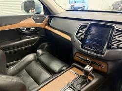 2017 Volvo XC90 T6 Inscription