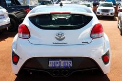 2014 Hyundai Veloster SR Turbo