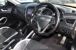 2014 Hyundai Veloster SR Turbo