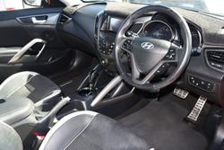 2013 Hyundai Veloster SR Turbo