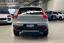 2020 Volvo XC40 T4 Inscription