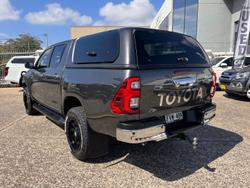 2022 Toyota Hilux SR5