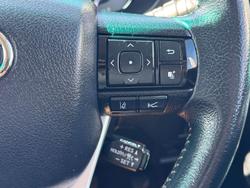 2022 Toyota Hilux SR5