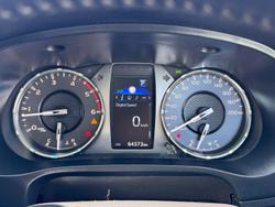 2022 Toyota Hilux SR5