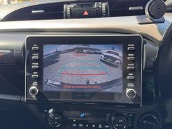 2022 Toyota Hilux SR5