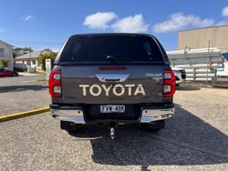 2022 Toyota Hilux SR5