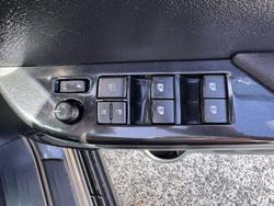 2022 Toyota Hilux SR5