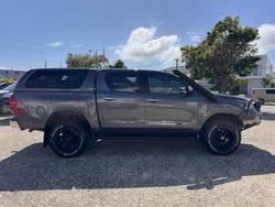 2022 Toyota Hilux SR5