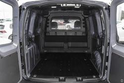 2025 Volkswagen Caddy TSI220