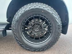 2023 Isuzu MU-X LS-T