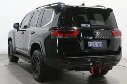 2024 Toyota Landcruiser VX