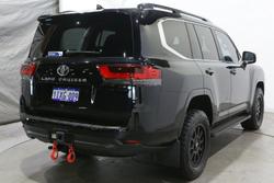 2024 Toyota Landcruiser VX