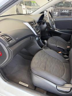 2017 Hyundai Accent Active