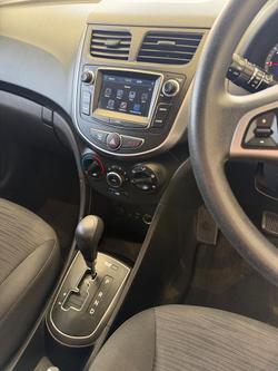 2017 Hyundai Accent Active