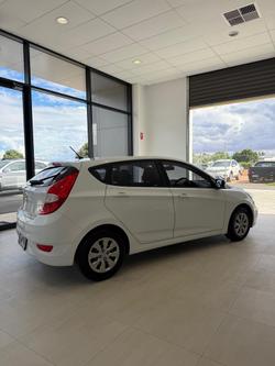 2017 Hyundai Accent Active