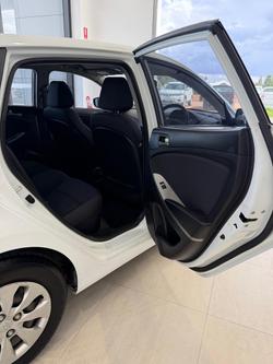 2017 Hyundai Accent Active