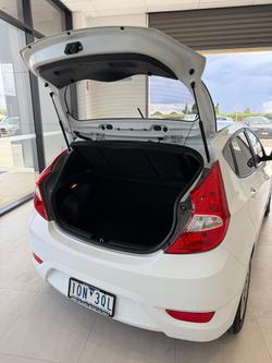 2017 Hyundai Accent Active