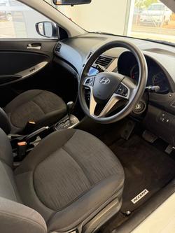 2017 Hyundai Accent Active