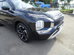 2022 Mitsubishi Outlander Exceed Tourer ZM MY22.5 AWD Black Diamond with Deep Bronze Roof