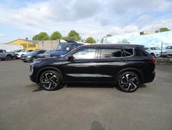 2022 Mitsubishi Outlander Exceed Tourer